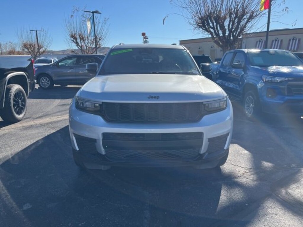 Used 2023 Jeep Grand Cherokee L Altitude