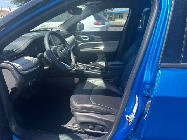 2025 Jeep Compass Limited - Photo 9