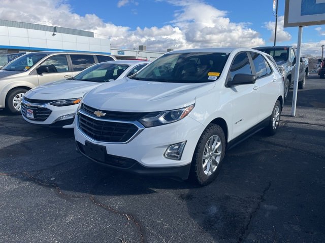 2021 Chevrolet Equinox LS's photo