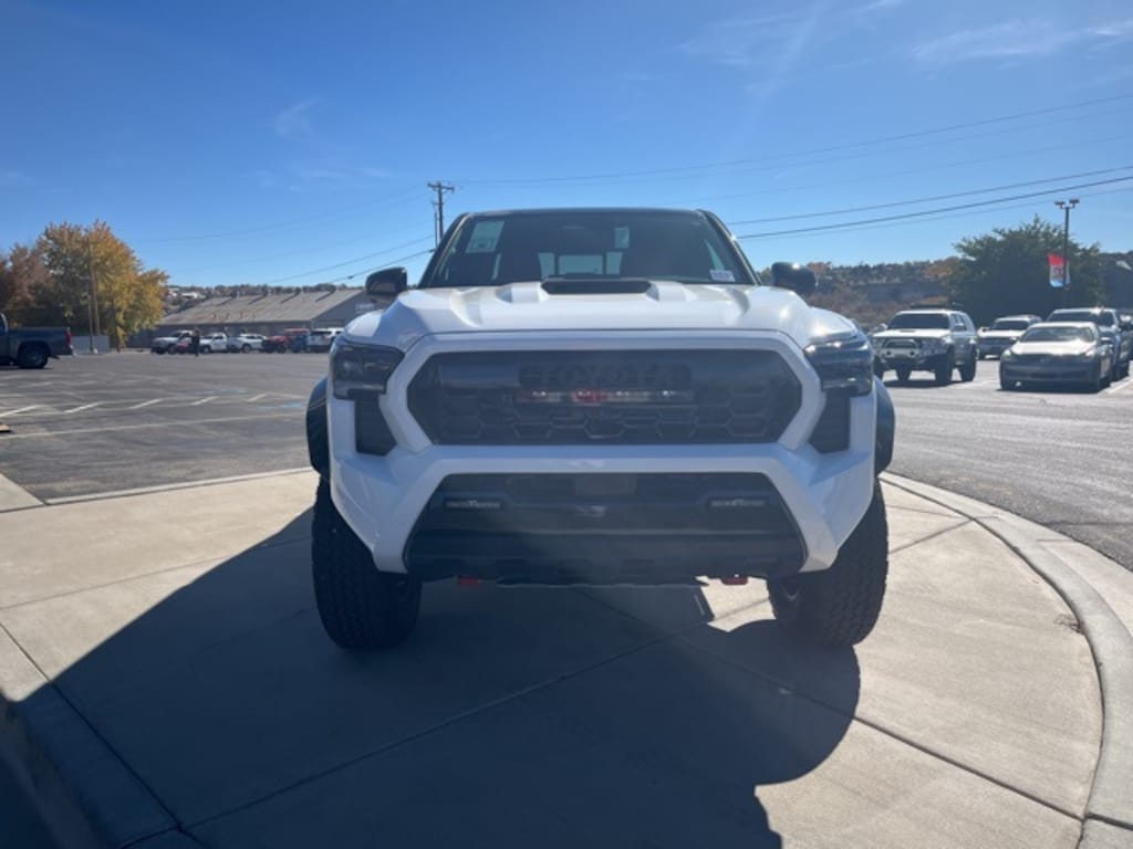 New 2025 Toyota Tacoma i-FORCE MAX TRD Pro 4X4 DOUBLE CAB HV