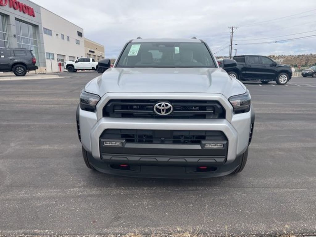 New 2026 Toyota 4Runner SR5 4WD SR5