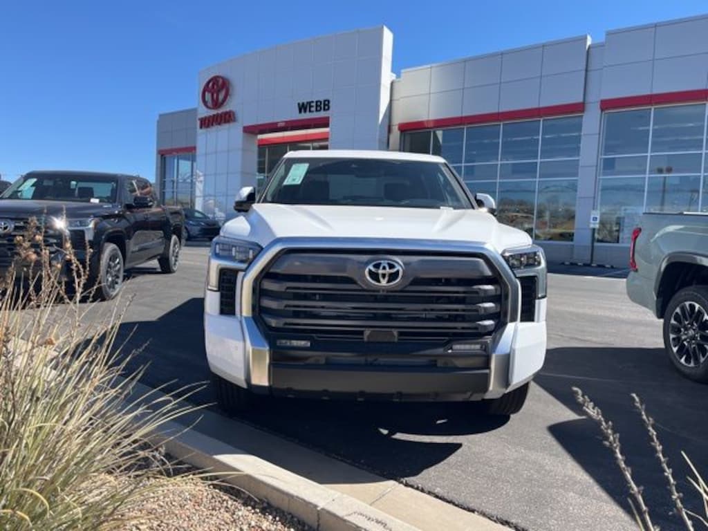New 2026 Toyota Tundra Limited LIMITED CREWMAX 5.5