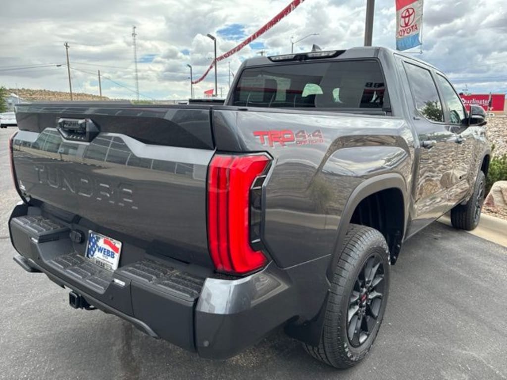 New 2026 Toyota Tundra Limited LIMITED CREWMAX 5.5