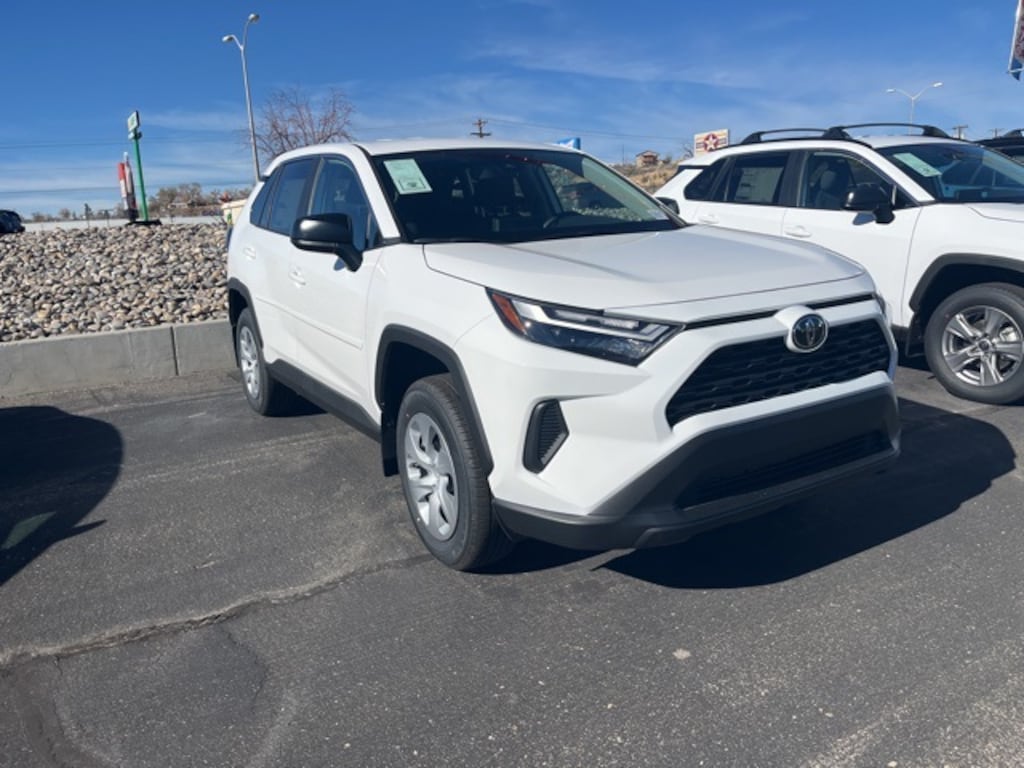 New 2025 Toyota RAV4 LE LE FWD SUV