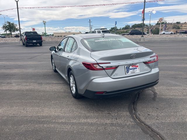 2026 Toyota Camry XSE - Photo 6