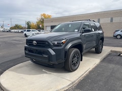 2025 Toyota 4Runner SR5 4WD SR5
