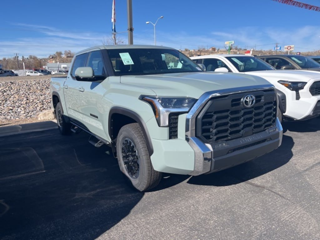 New 2026 Toyota Tundra SR5 SR5 CREWMAX 5.5