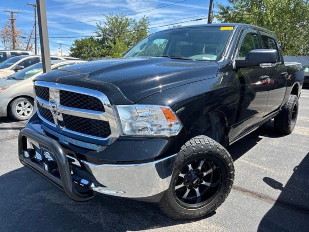Used 2020 Ram 1500 Classic SLT Truck Crew Cab
