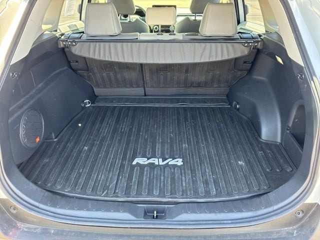 2025 Toyota RAV4 XLE Premium - Photo 11