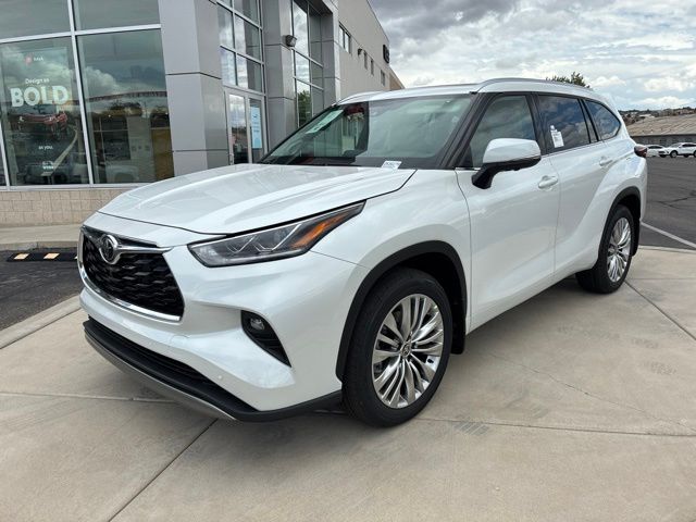 2026 Toyota Highlander Platinum