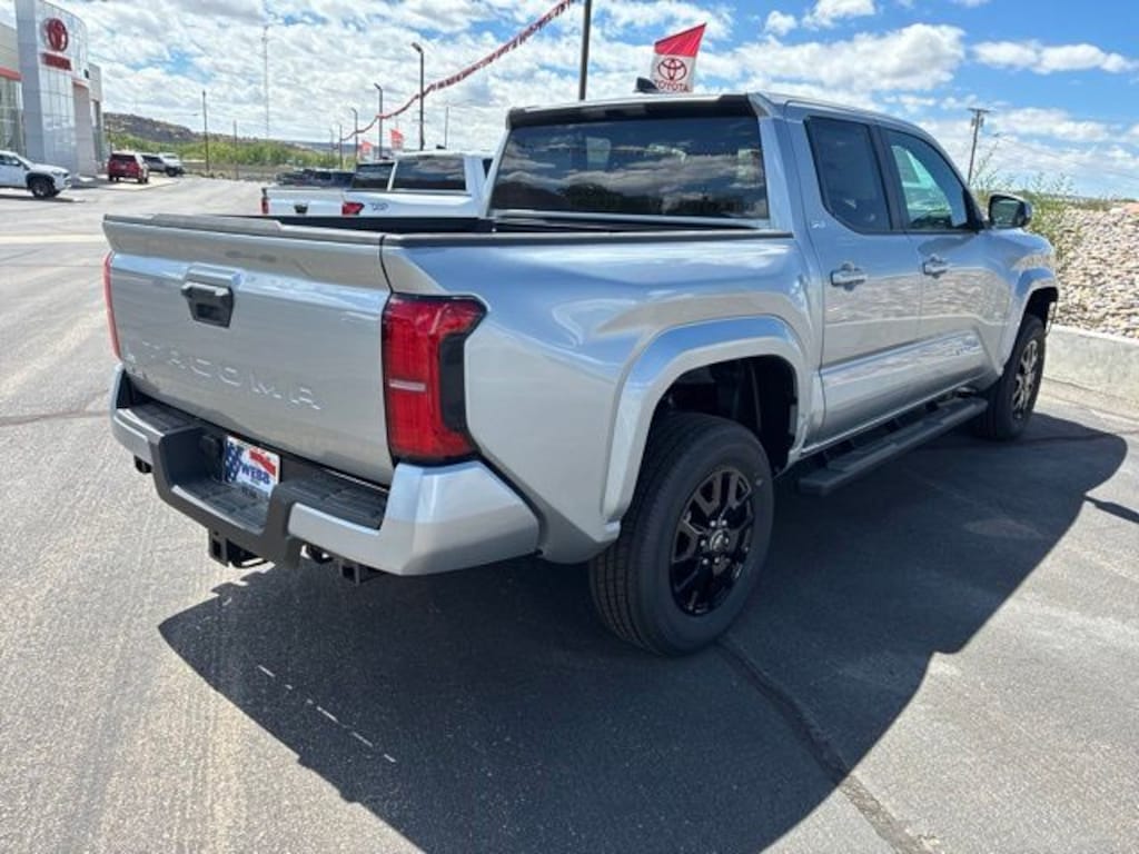 New 2026 Toyota Tacoma SR5 4X4 DOUBLE CAB