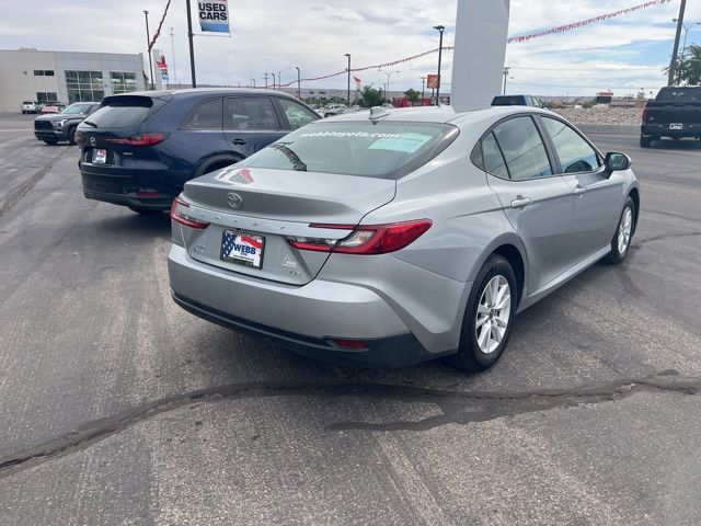 2026 Toyota Camry XSE - Photo 4