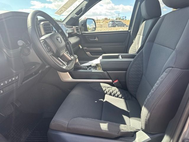 2026 Toyota Tundra SR5 - Photo 8