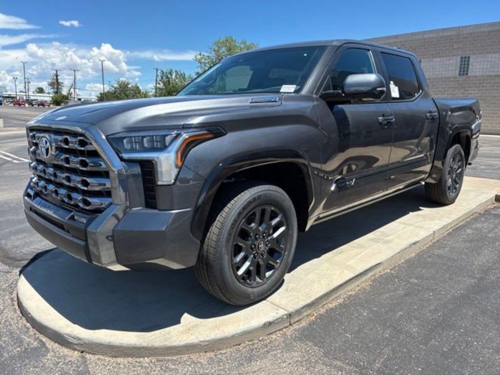 New 2026 Toyota Tundra i-FORCE MAX Platinum PLATINUM CREWMAX 5.5