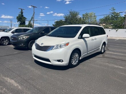 2016 Toyota Sienna Van
