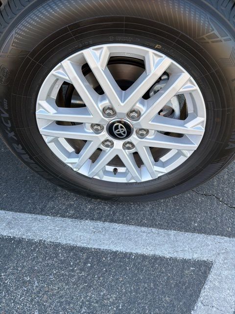 2026 Toyota Tundra SR5 - Photo 6