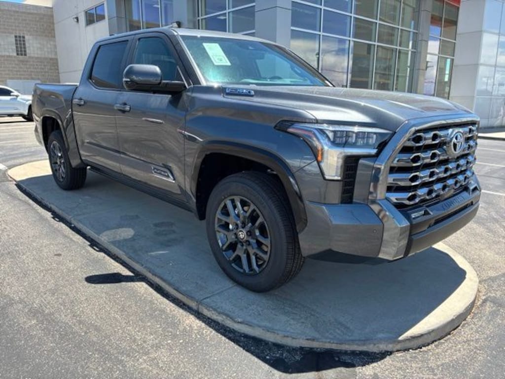 New 2026 Toyota Tundra i-FORCE MAX Platinum PLATINUM CREWMAX 5.5