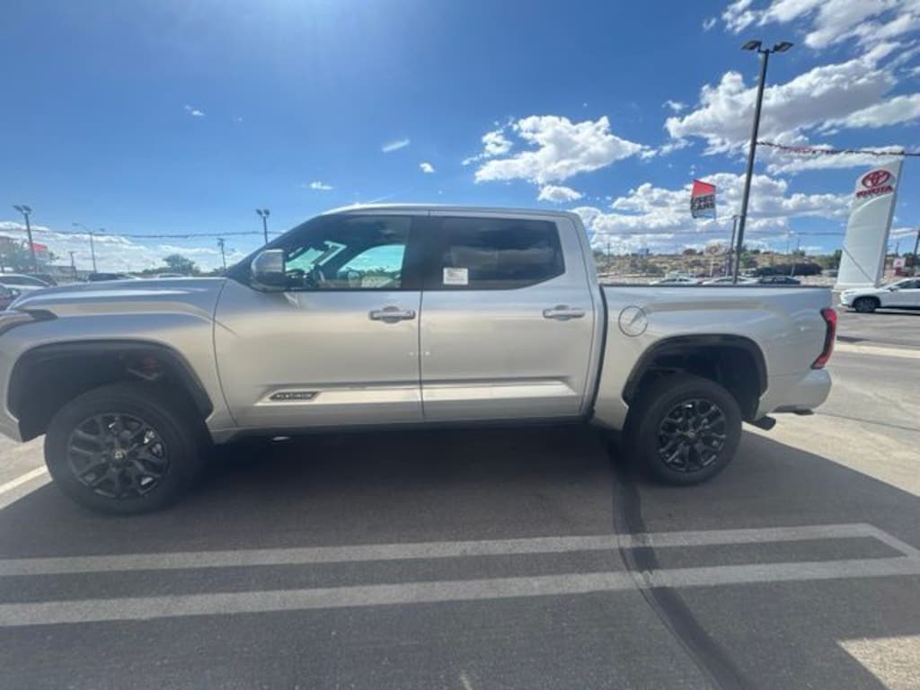 New 2026 Toyota Tundra Platinum PLATINUM CREWMAX 5.5