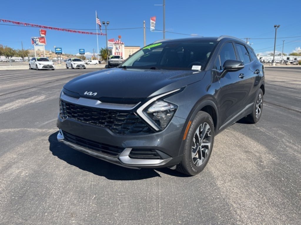Used 2023 Kia Sportage Hybrid EX SUV