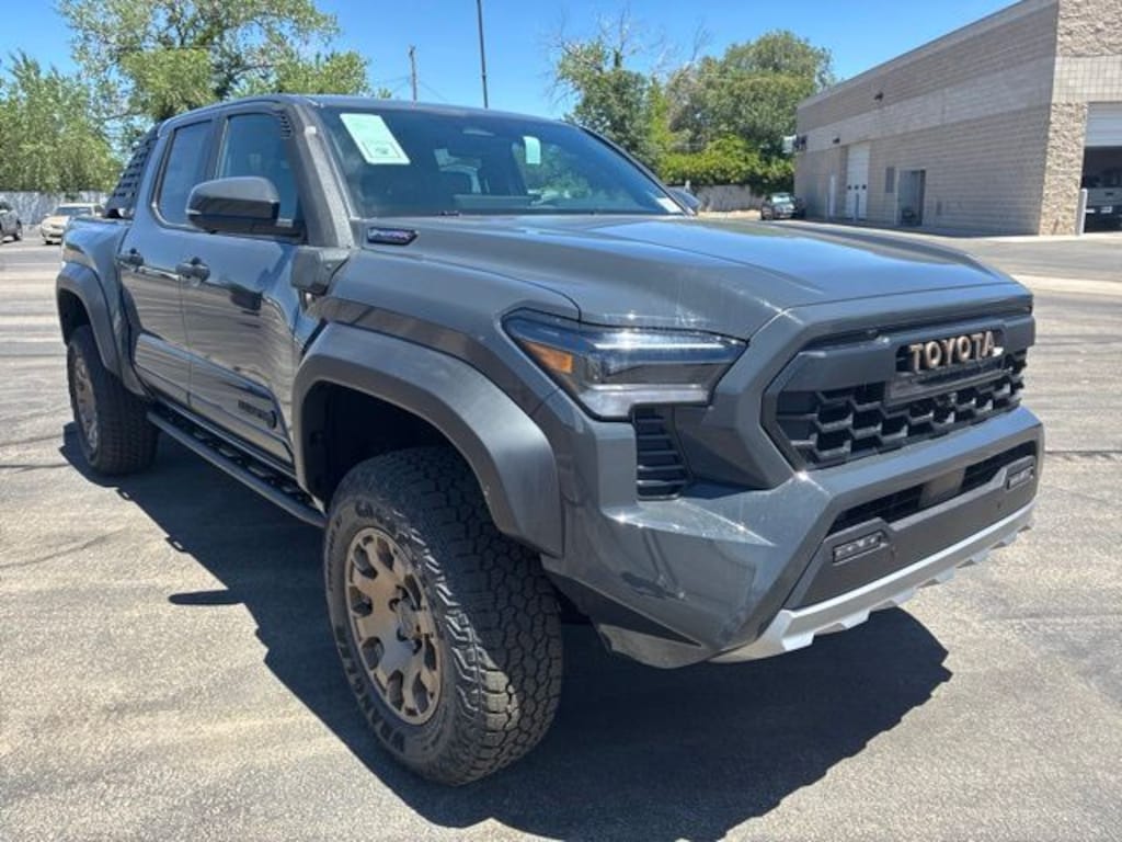 New 2026 Toyota Tacoma i-FORCE MAX Trailhunter 4X4 DOUBLE CAB HV