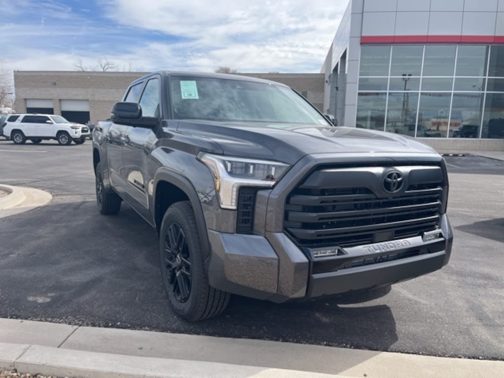 New 2026 Toyota Tundra Limited LIMITED CREWMAX 5.5