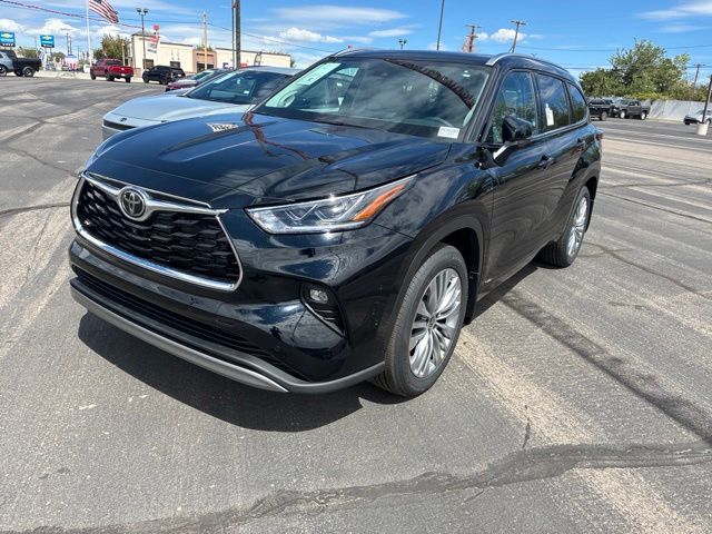 2026 Toyota Highlander Platinum