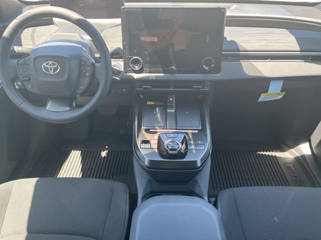 2026 Toyota C-HR SE - Photo 7
