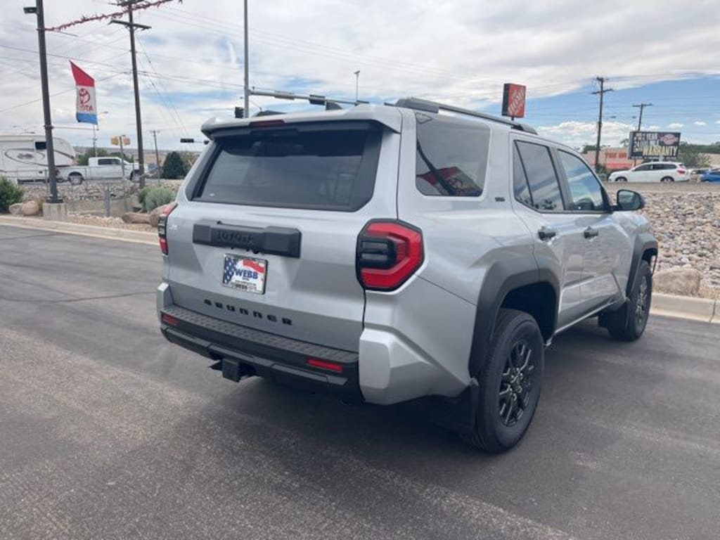New 2026 Toyota 4Runner SR5 4WD SR5