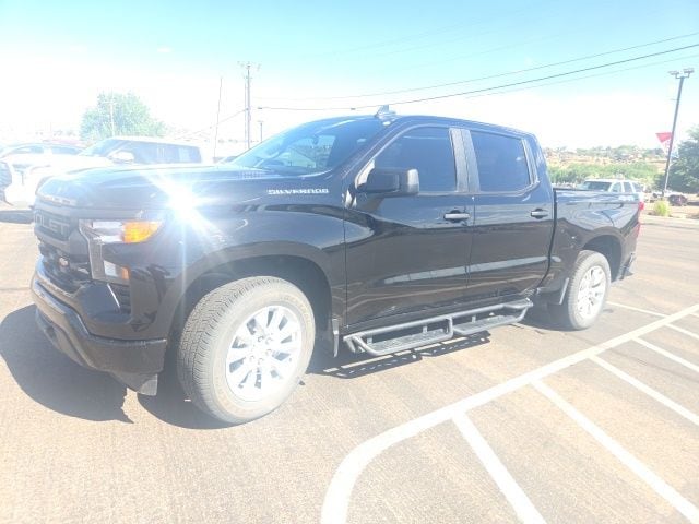 2025 Chevrolet Silverado 1500 Custom 4X4 Crew Cab Short Box's photo