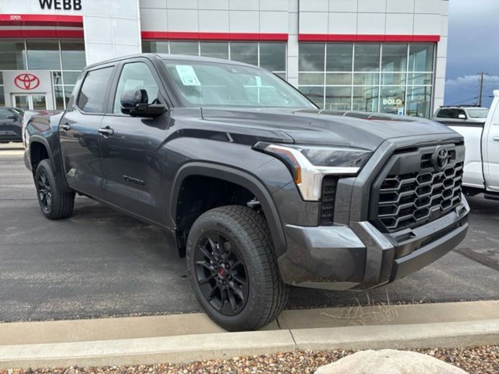 New 2026 Toyota Tundra Limited LIMITED CREWMAX 5.5