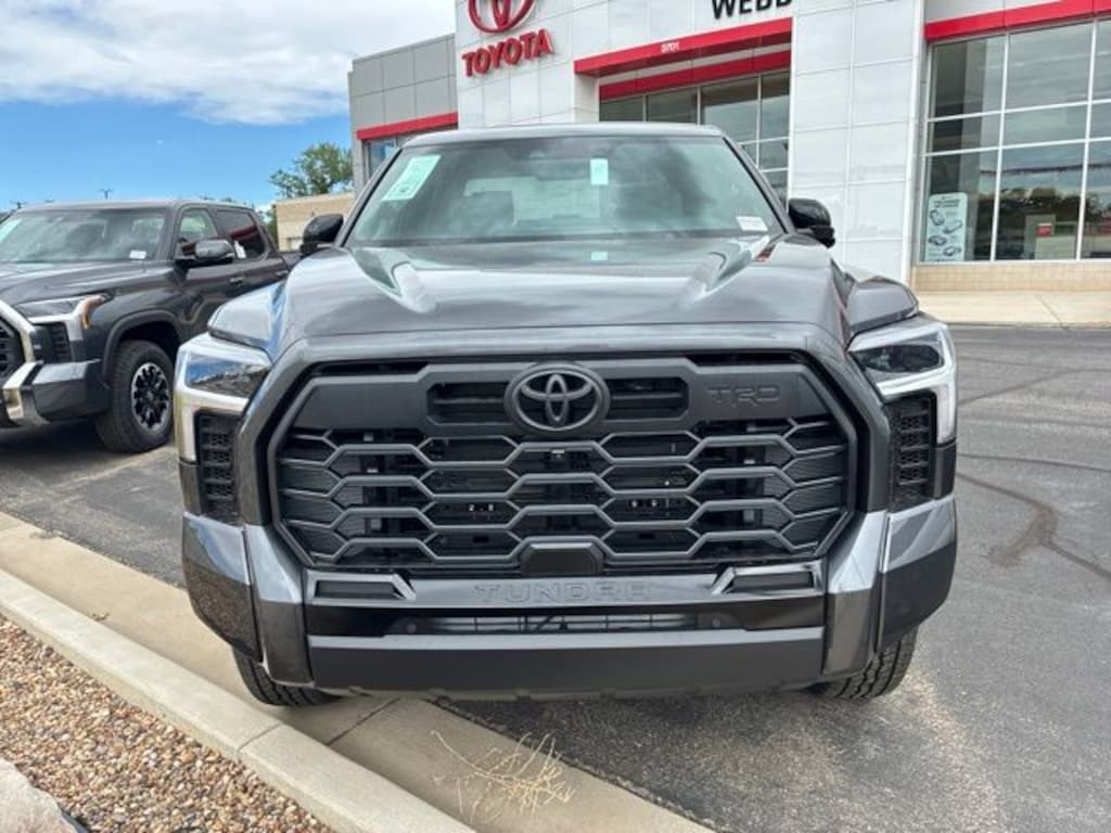 New 2026 Toyota Tundra Limited LIMITED CREWMAX 5.5