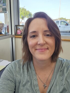 Staff member Kelly Sockwell from ID_2e1060aa186f