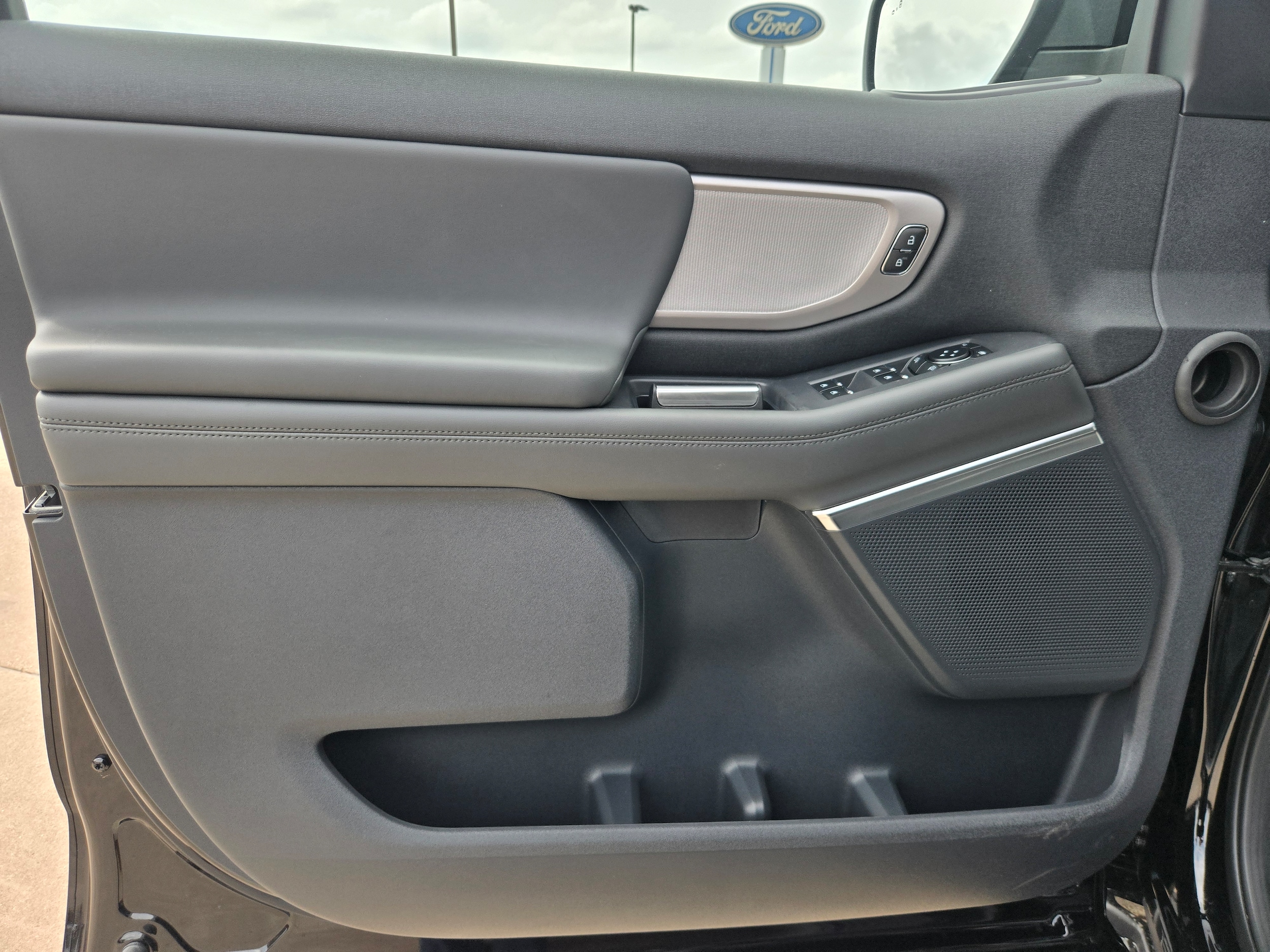 2026 Ford Expedition Active - Photo 12