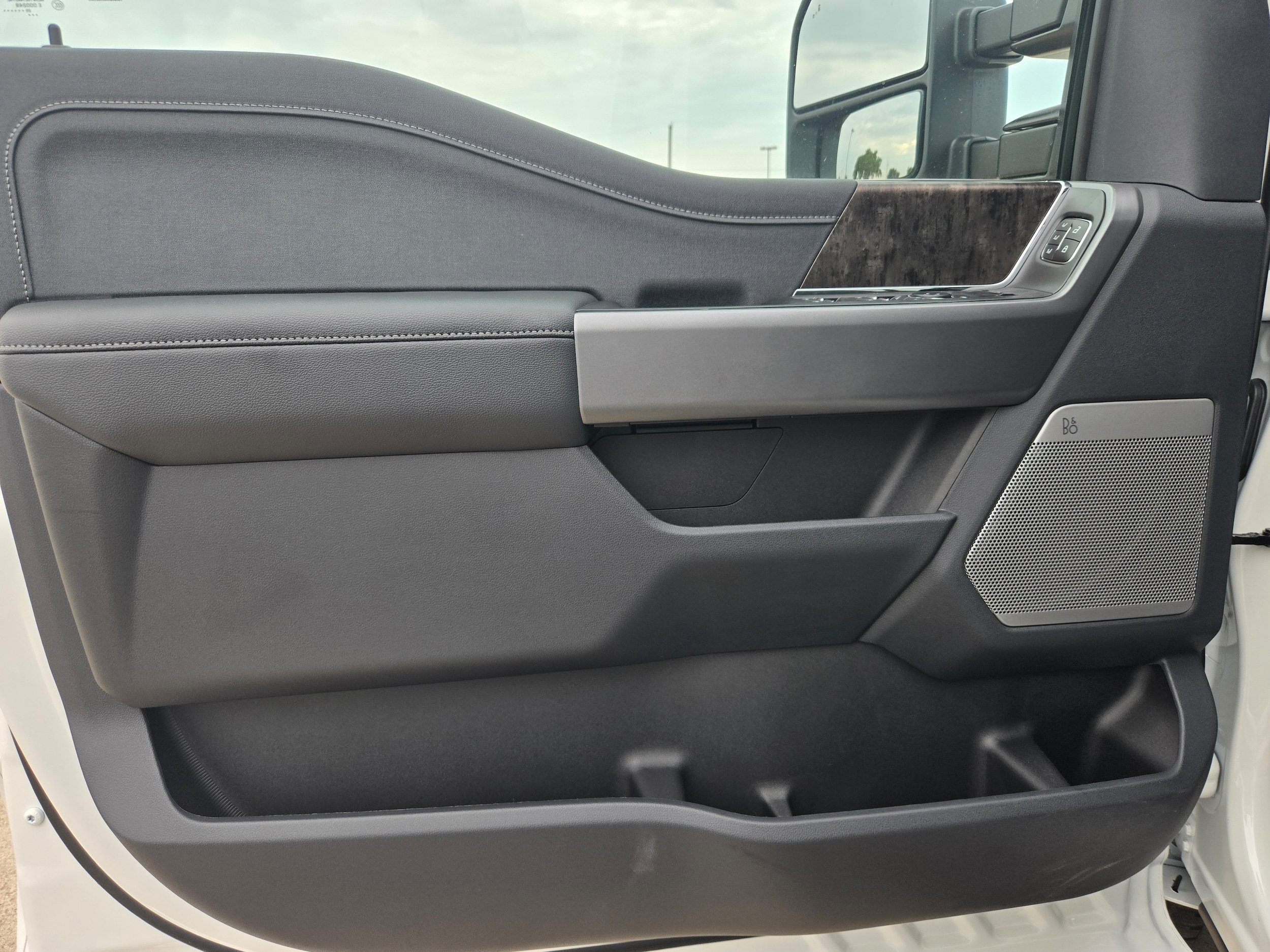 2025 Ford F-250 Super Duty Lariat - Photo 9