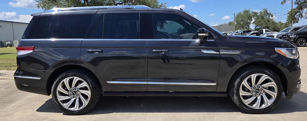 Used 2023 Lincoln Navigator Reserve SUV