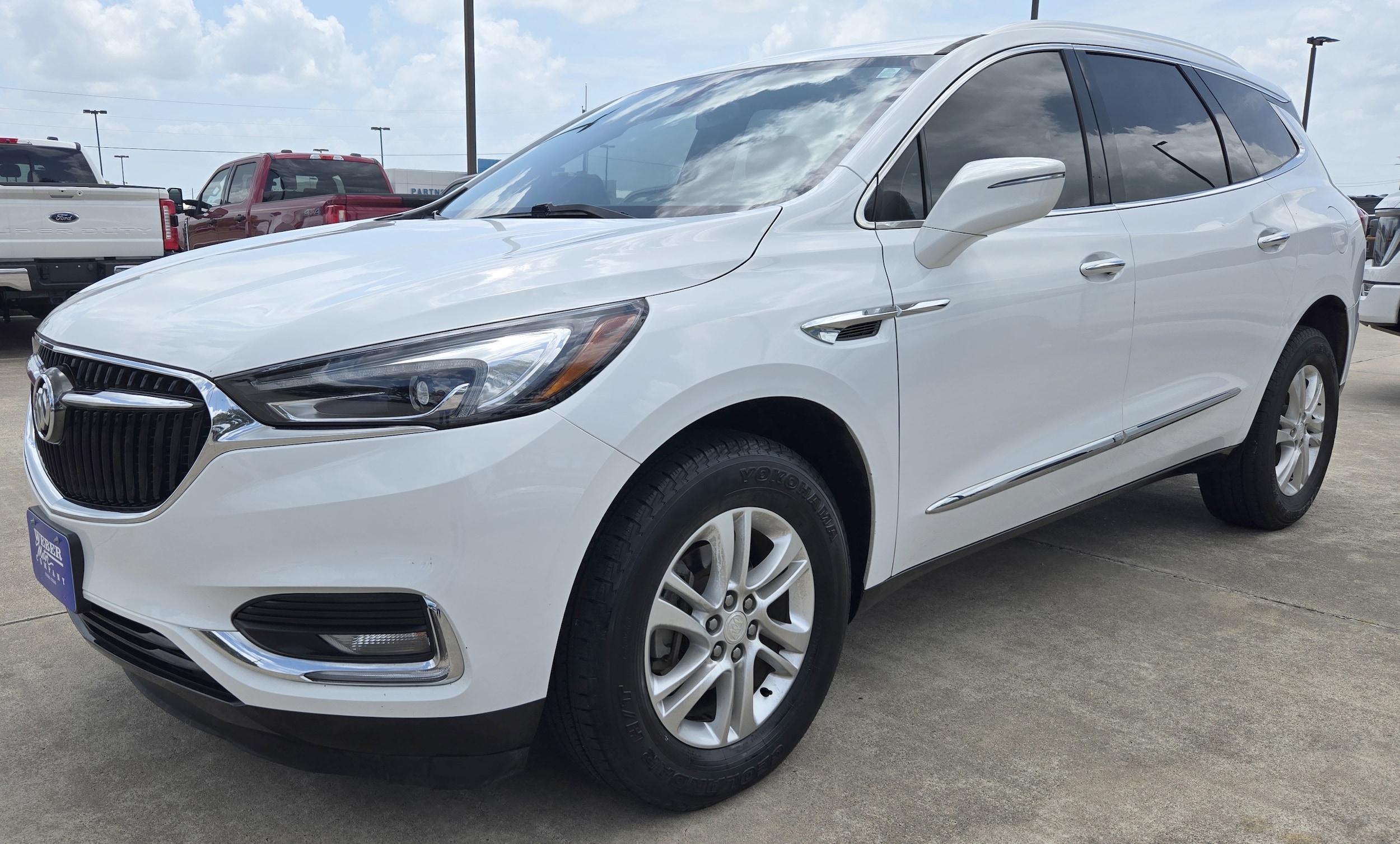 2019 Buick Enclave Essence's photo