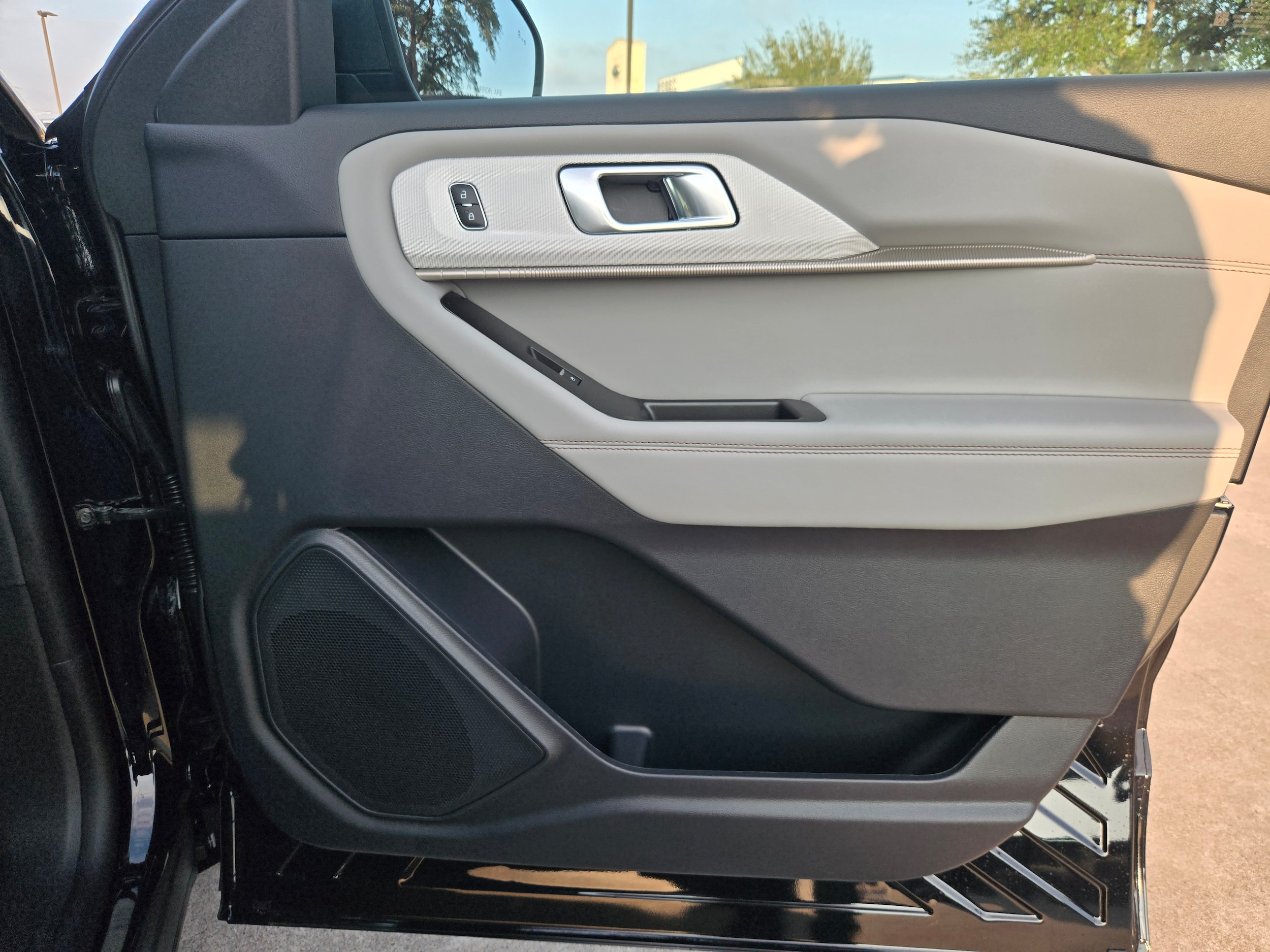 2026 Ford Explorer Active - Photo 13