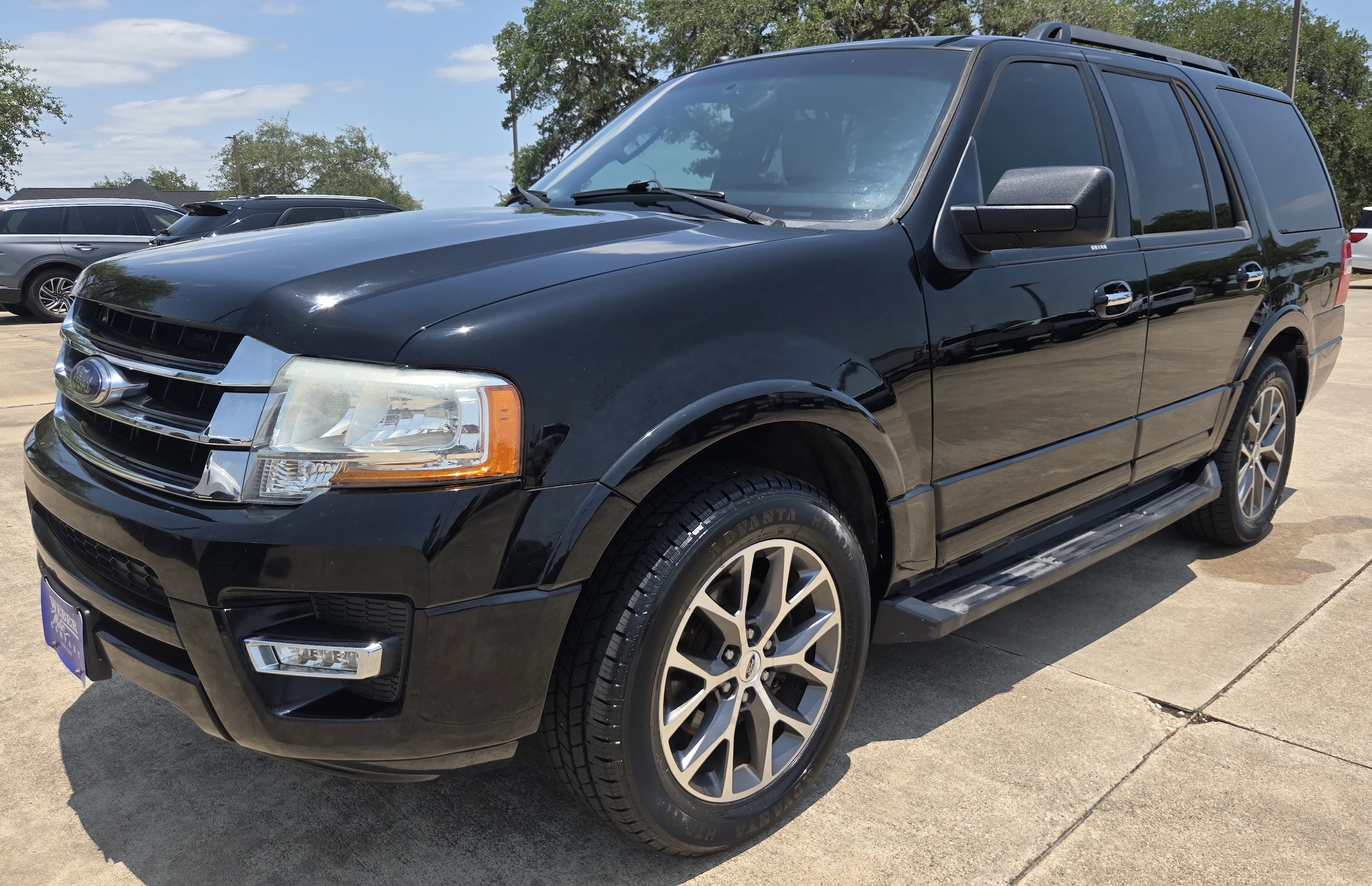 2017 Ford Expedition XLT's photo