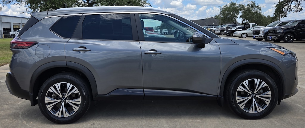 Used 2023 Nissan Rogue SV SUV