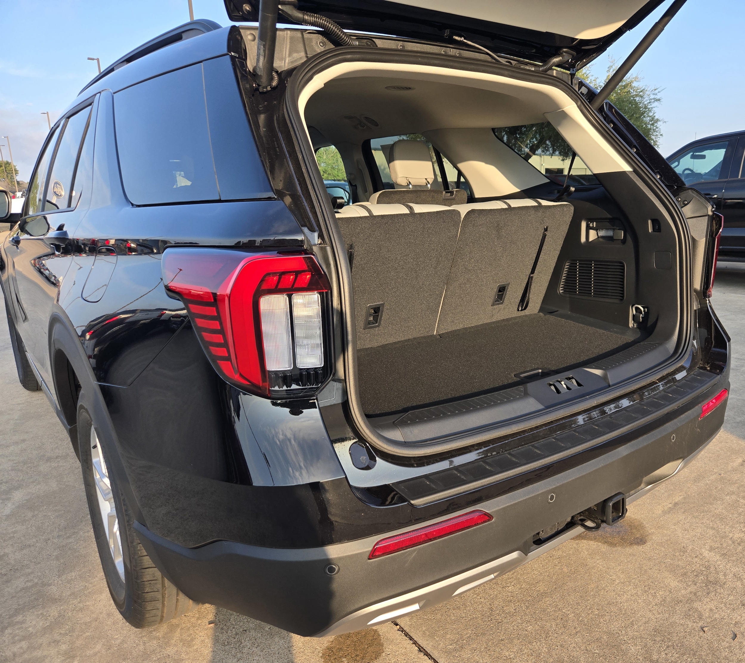 2026 Ford Explorer Active - Photo 7