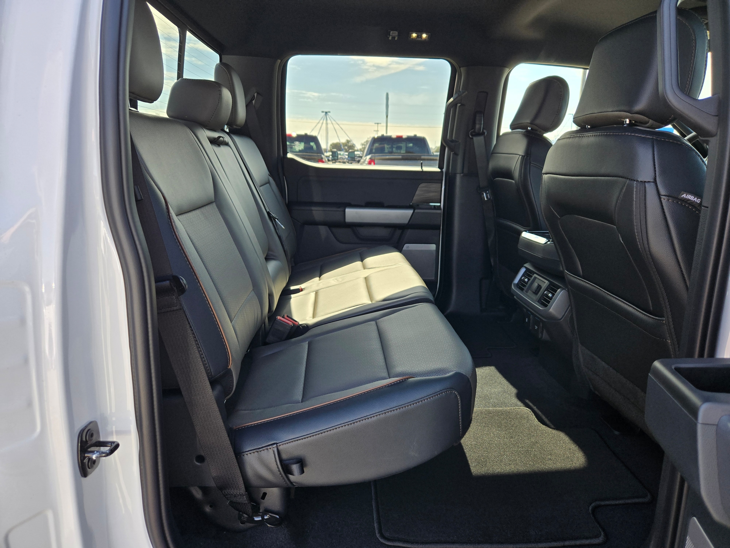 2025 Ford F-150 Lariat - Photo 17