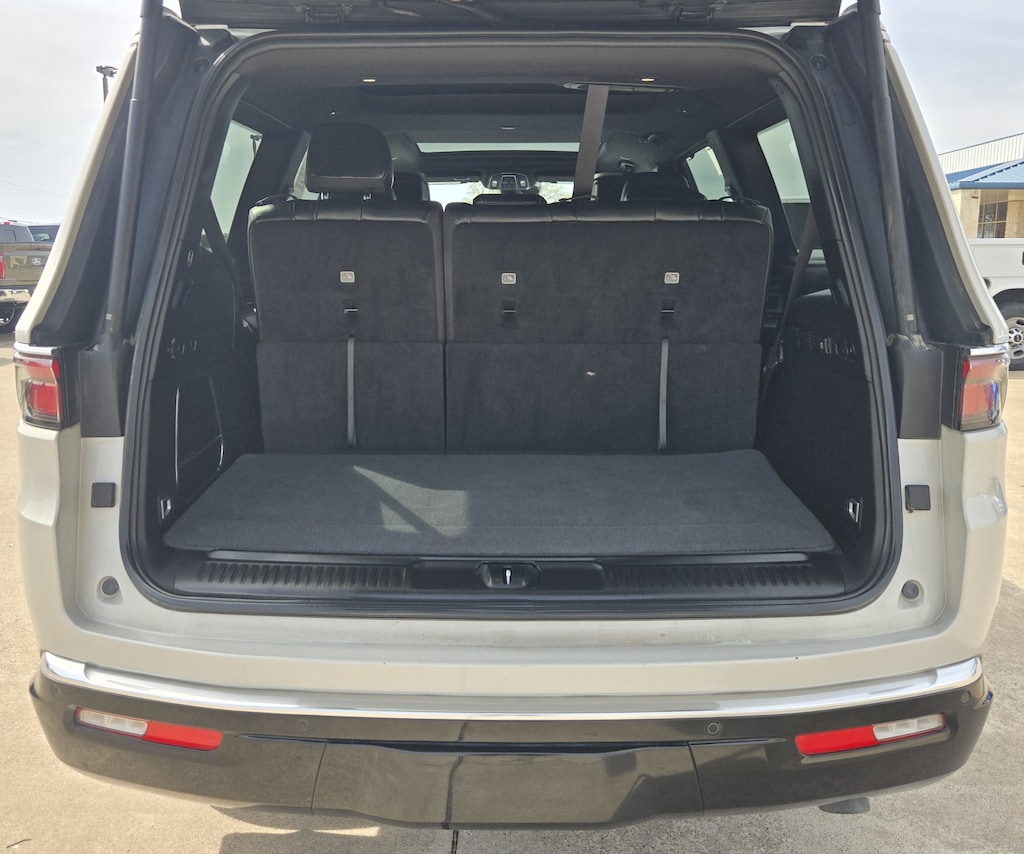 2022 Jeep Wagoneer Series I photo 4