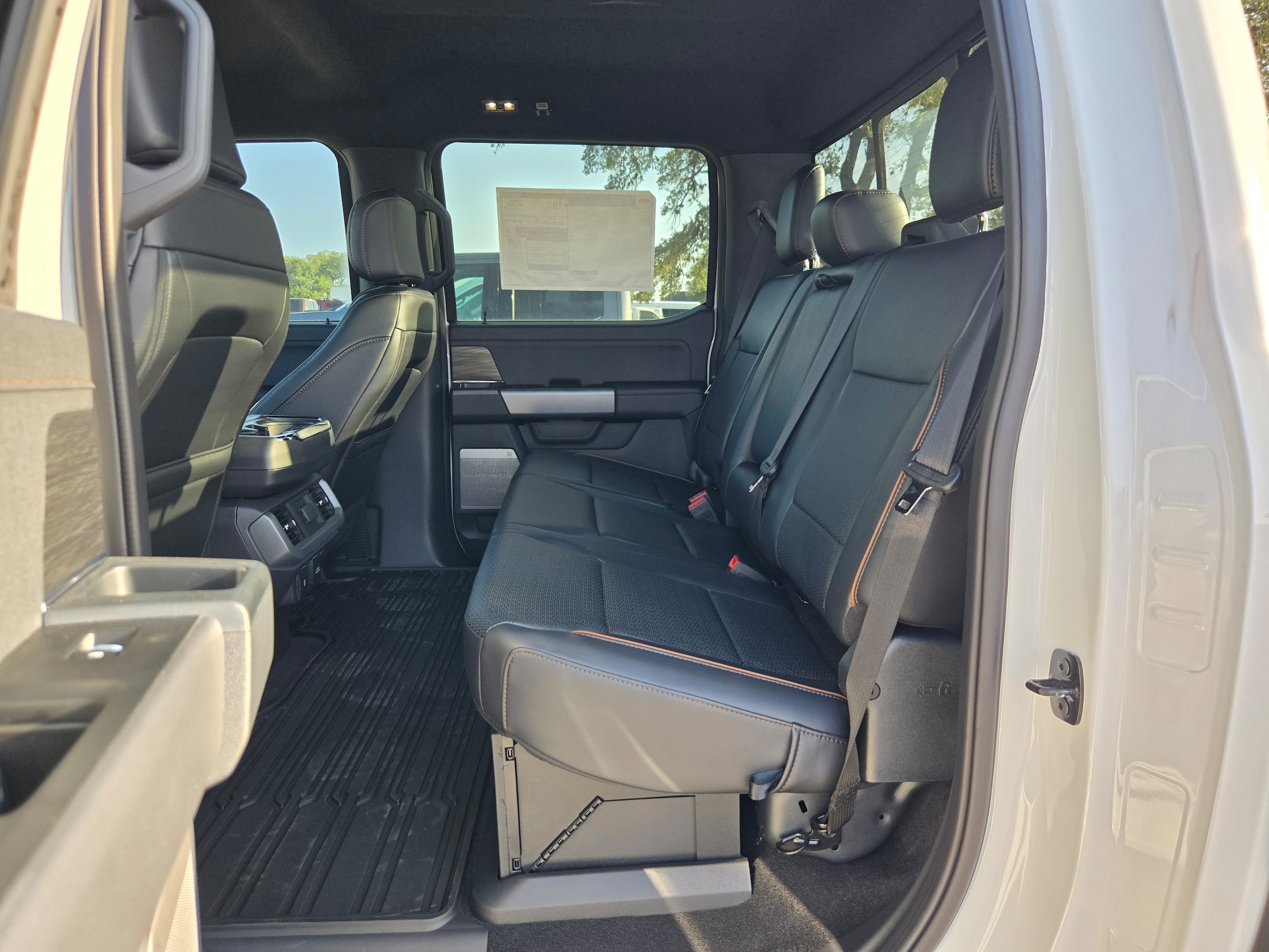 2025 Ford F-150 Lariat - Photo 19