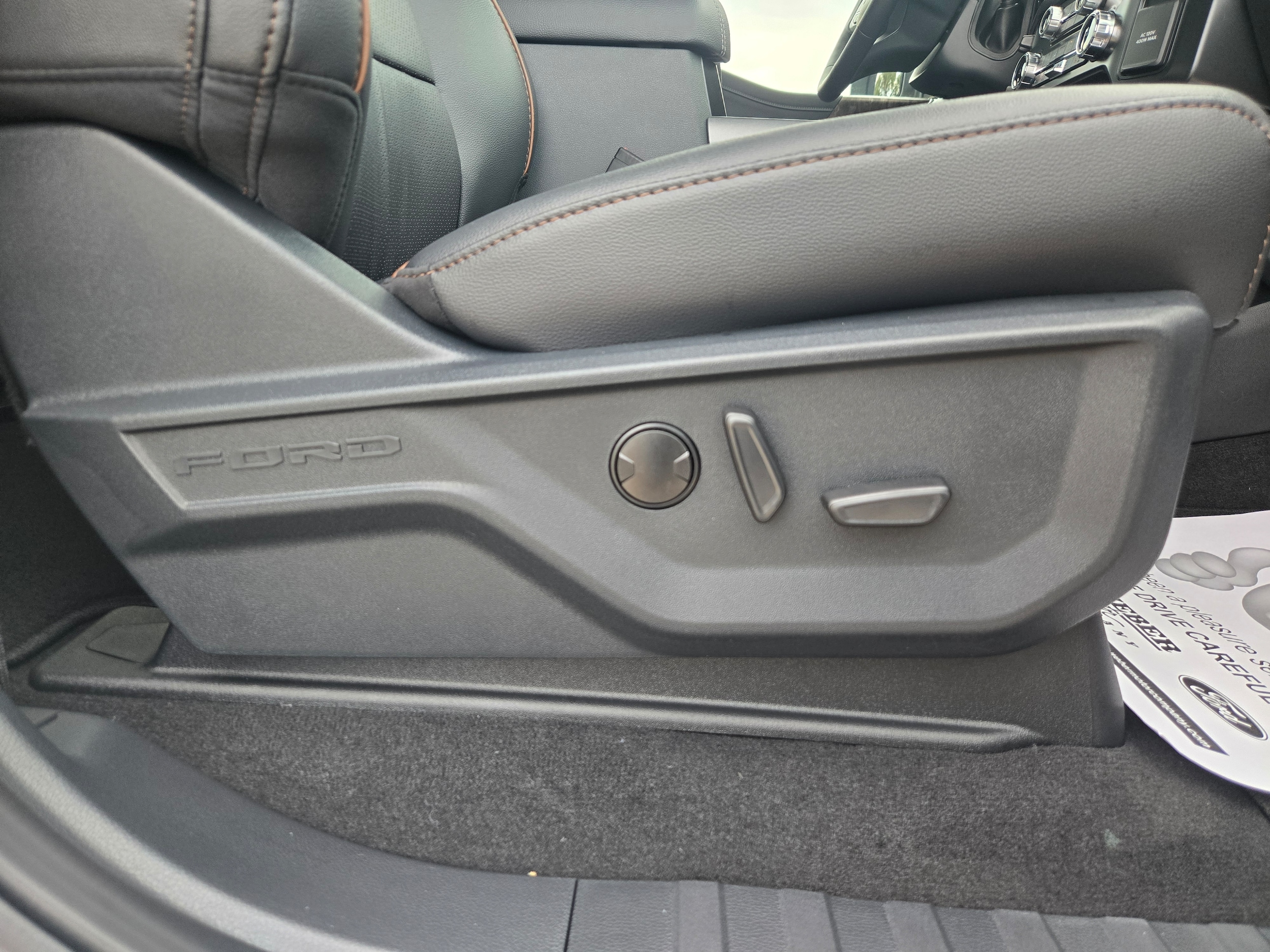 2025 Ford F-250 Super Duty Lariat - Photo 16