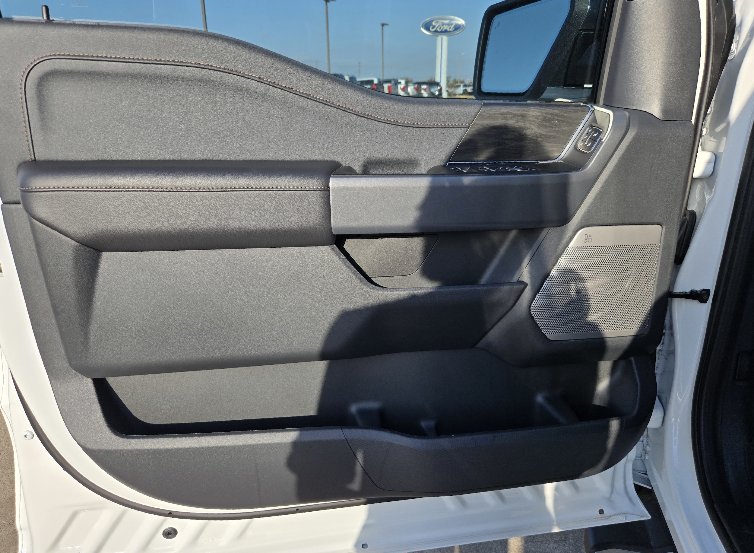 2025 Ford F-150 Lariat - Photo 9