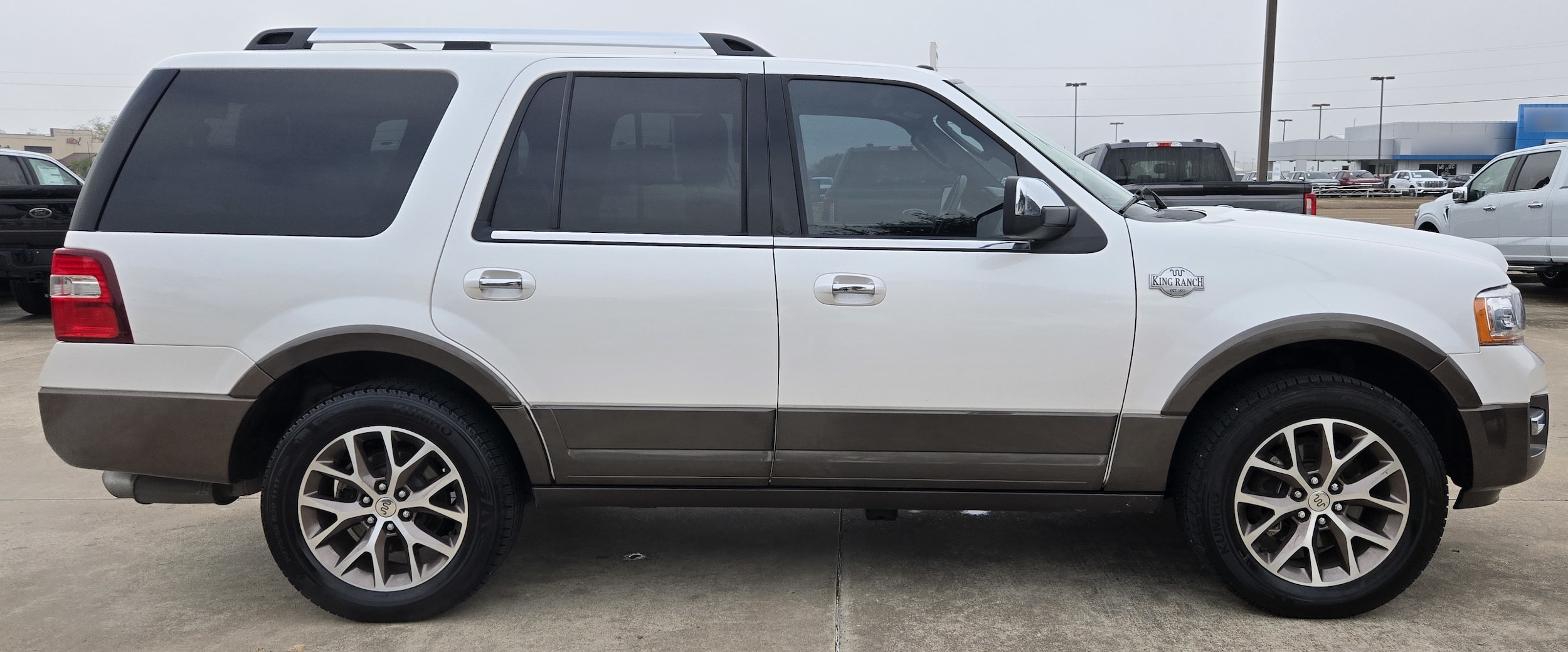 Used 2017 Ford Expedition King Ranch with VIN 1FMJU1HT2HEA82417 for sale in Cuero, TX