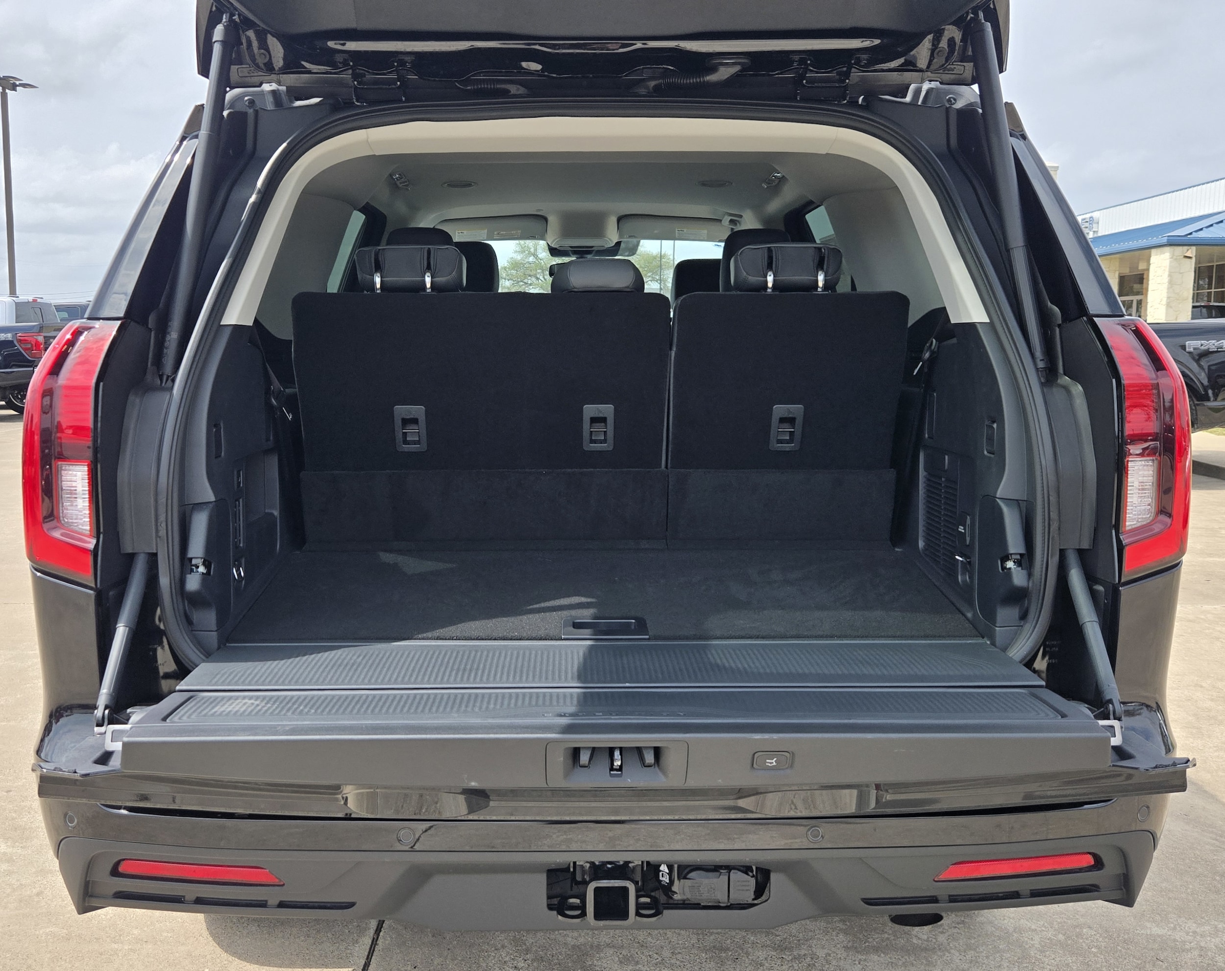 2026 Ford Expedition Active - Photo 8