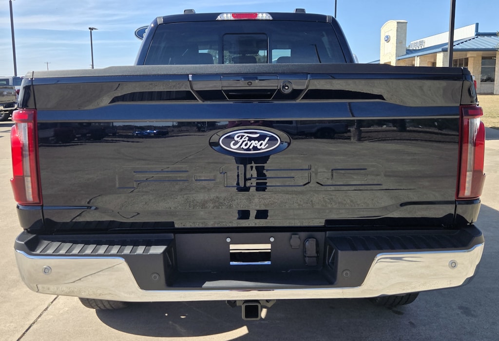 2026 Ford F-150 Lariat photo 3