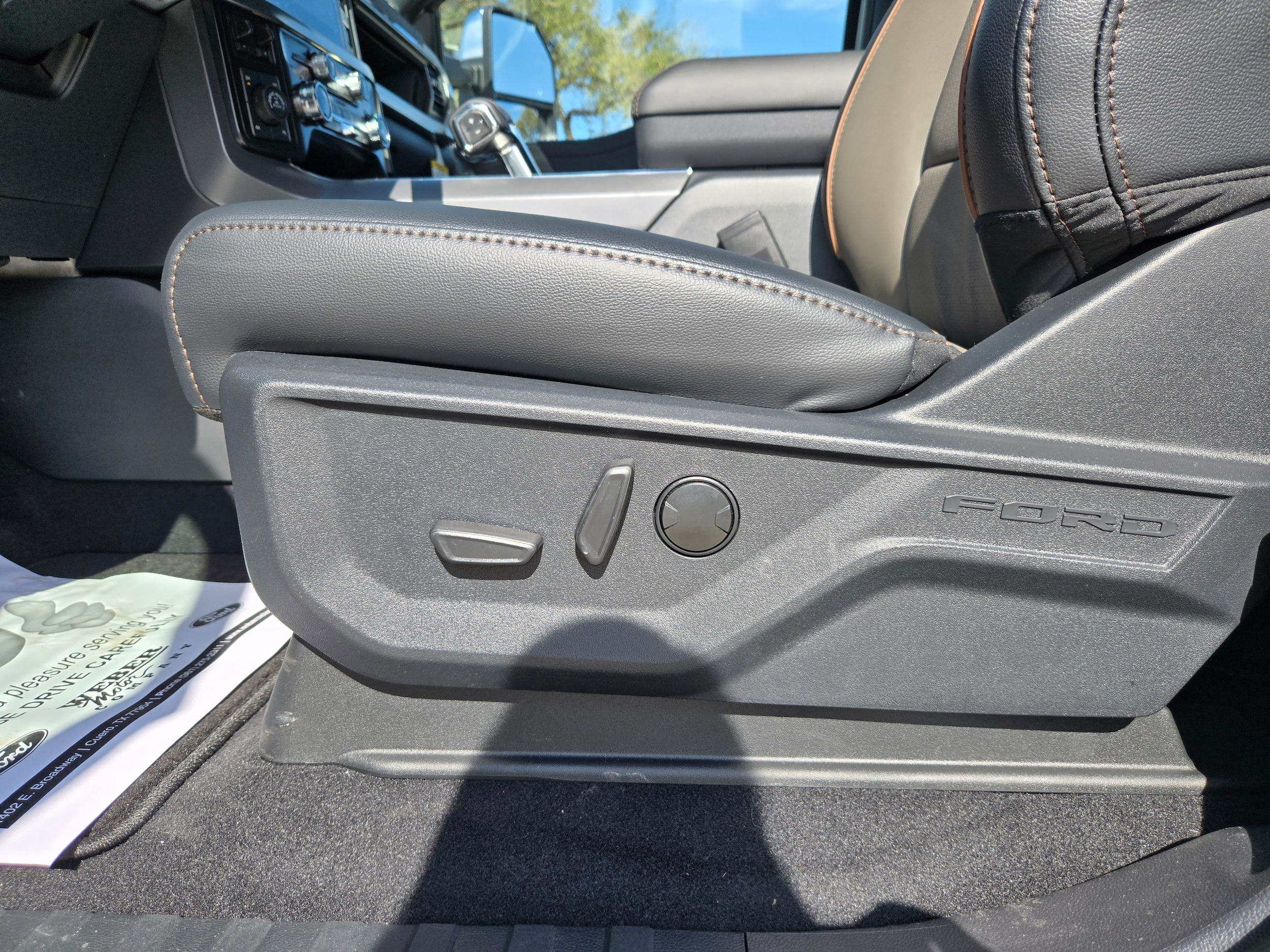 2025 Ford F-150 Lariat - Photo 12