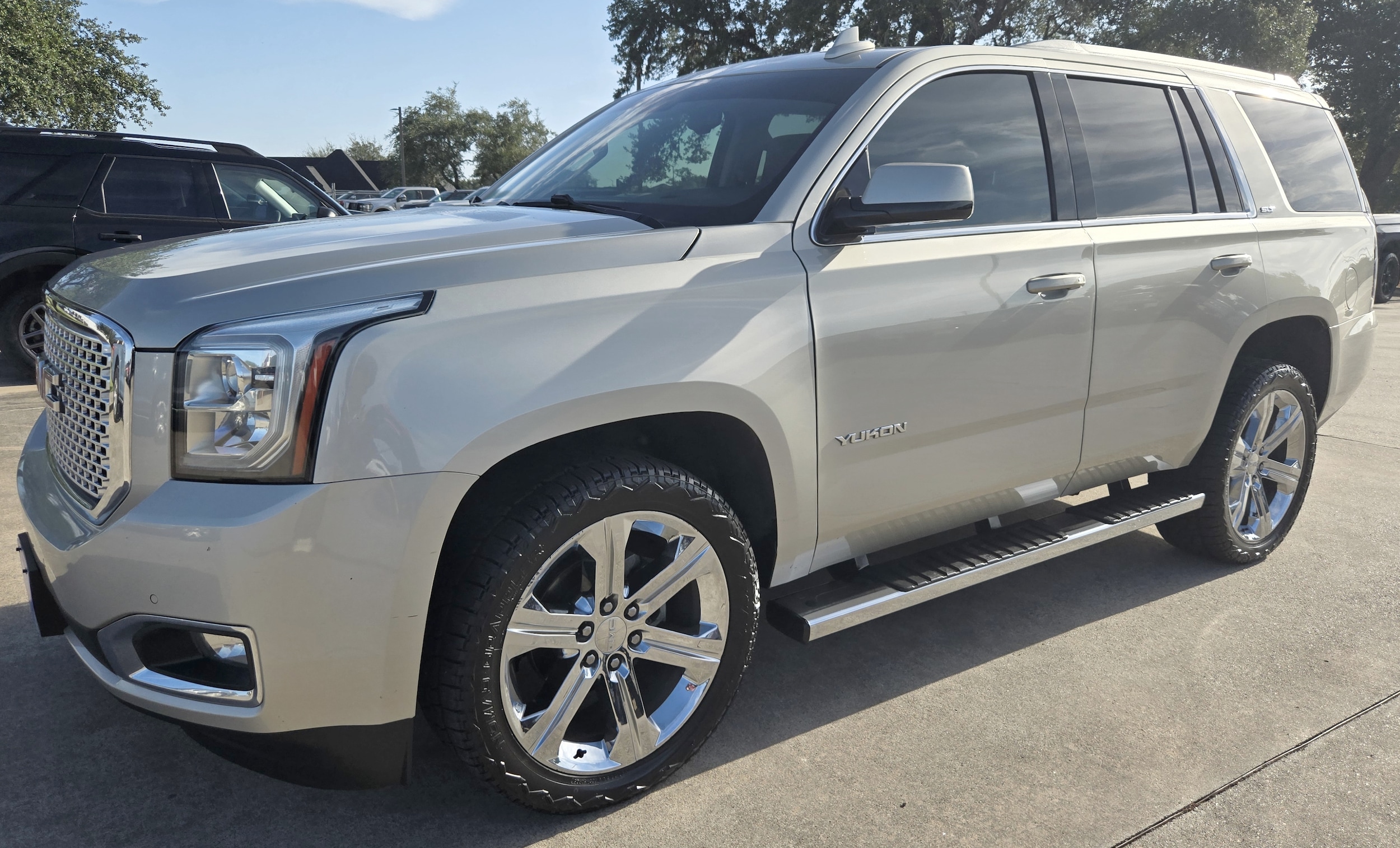 Used 2017 GMC Yukon SLT